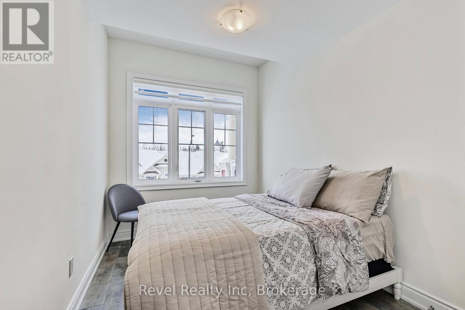 34 Little River Crossing, Wasaga Beach, Ontario  L9Z 0J8 - Photo 17 - S11962802