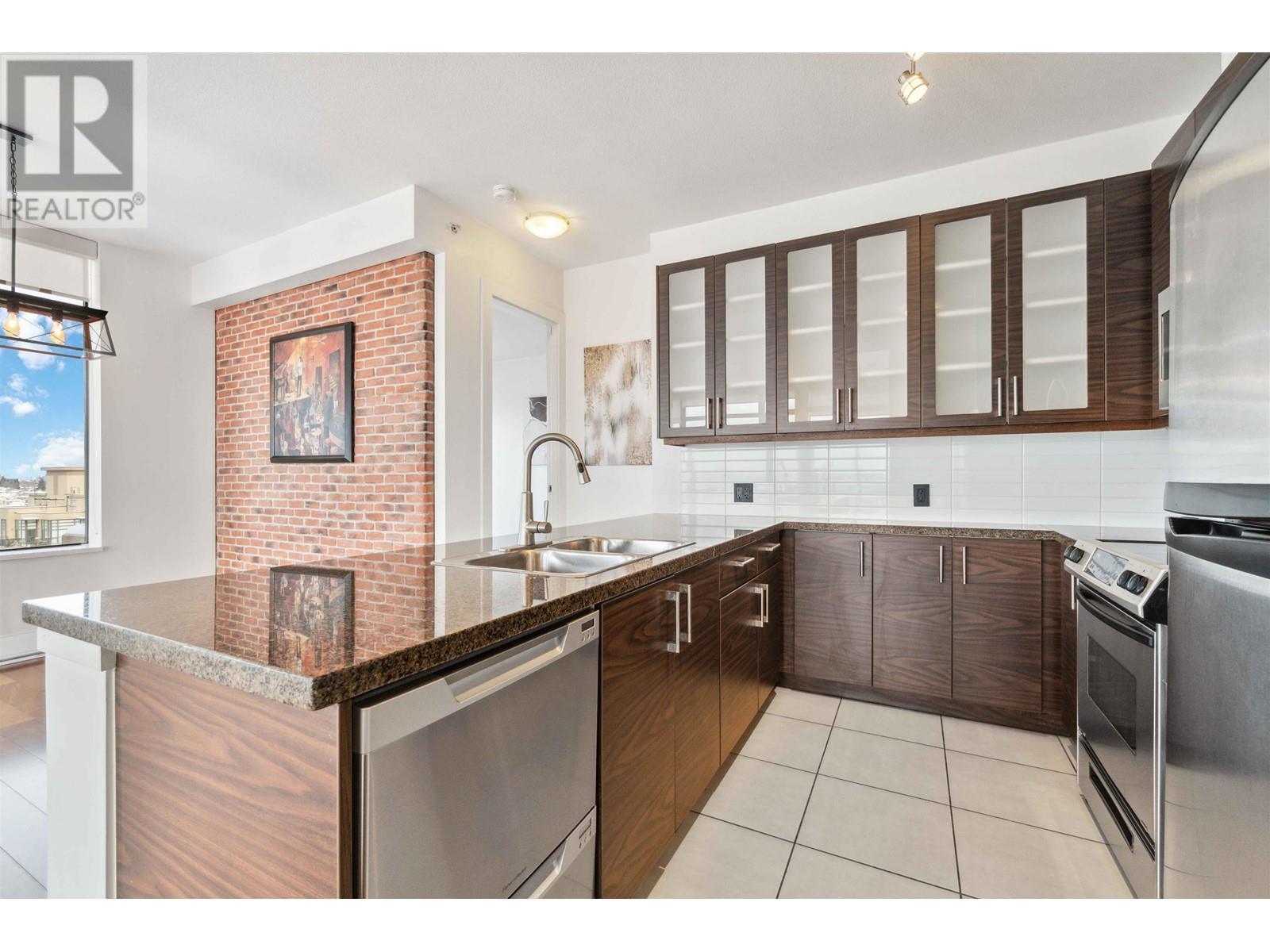 Listing Picture 14 of 37 : 3003 2345 MADISON AVENUE, Burnaby / 本拿比 - 魯藝地產 Yvonne Lu Group - MLS Medallion Club Member