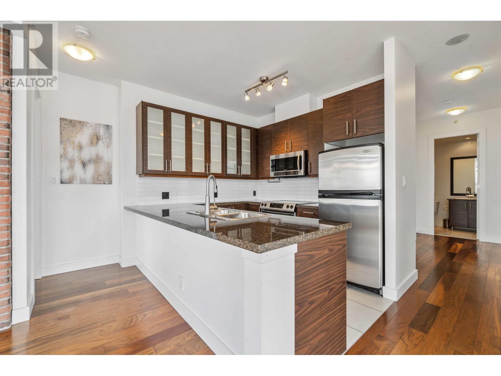 Listing Picture 12 of 37 : 3003 2345 MADISON AVENUE, Burnaby / 本拿比 - 魯藝地產 Yvonne Lu Group - MLS Medallion Club Member