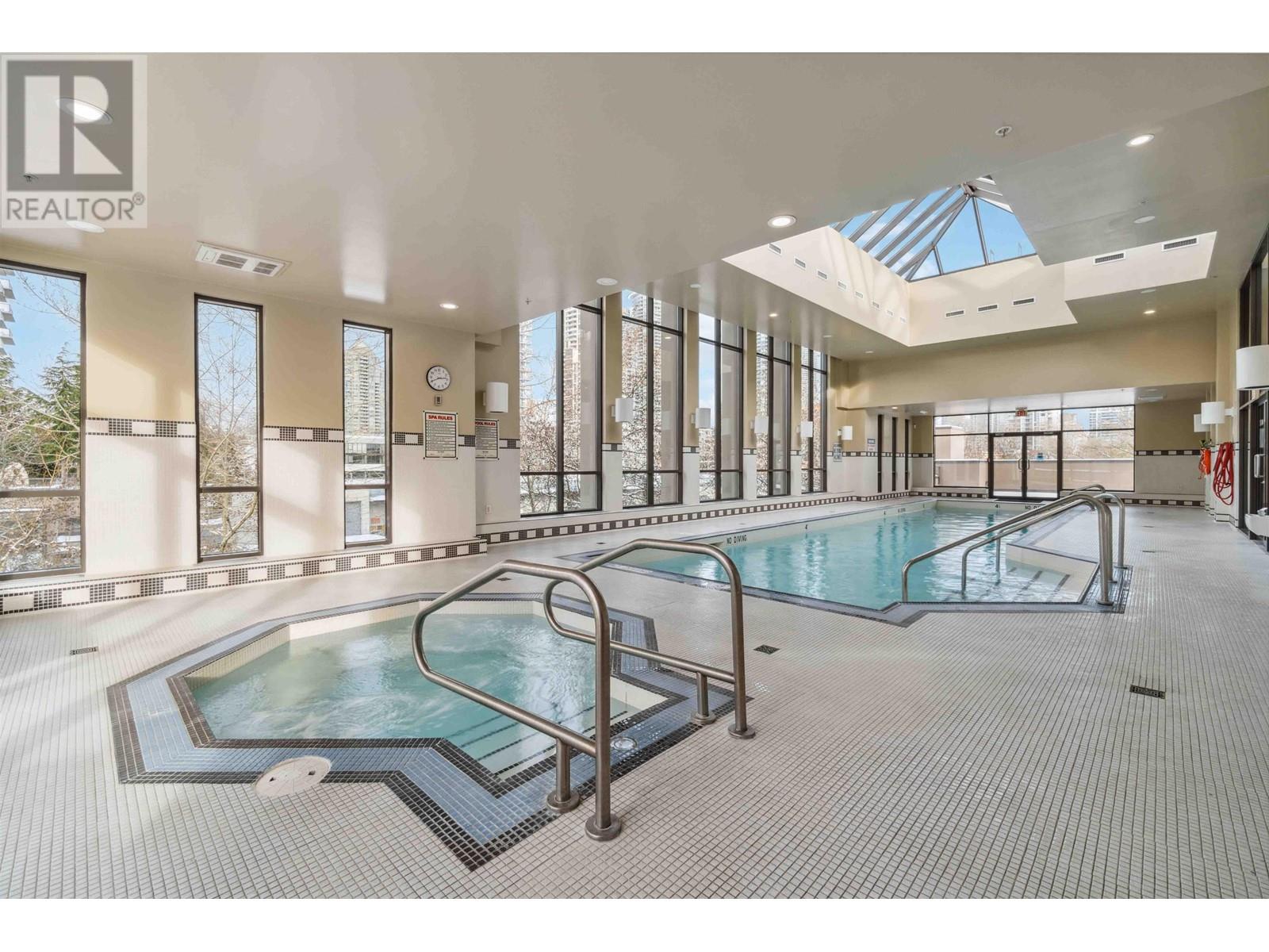 Listing Picture 30 of 37 : 3003 2345 MADISON AVENUE, Burnaby / 本拿比 - 魯藝地產 Yvonne Lu Group - MLS Medallion Club Member