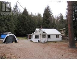 2252 COLUMBIA Avenue, castlegar, British Columbia