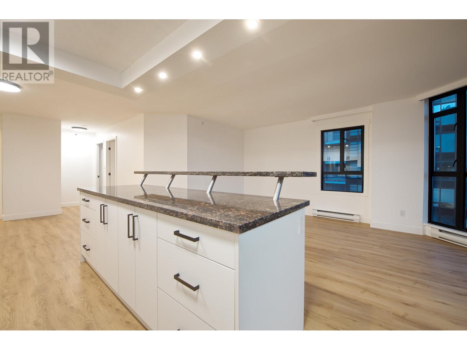 Listing Picture 14 of 33 : 2201 888 HAMILTON STREET, Vancouver / 溫哥華 - 魯藝地產 Yvonne Lu Group - MLS Medallion Club Member