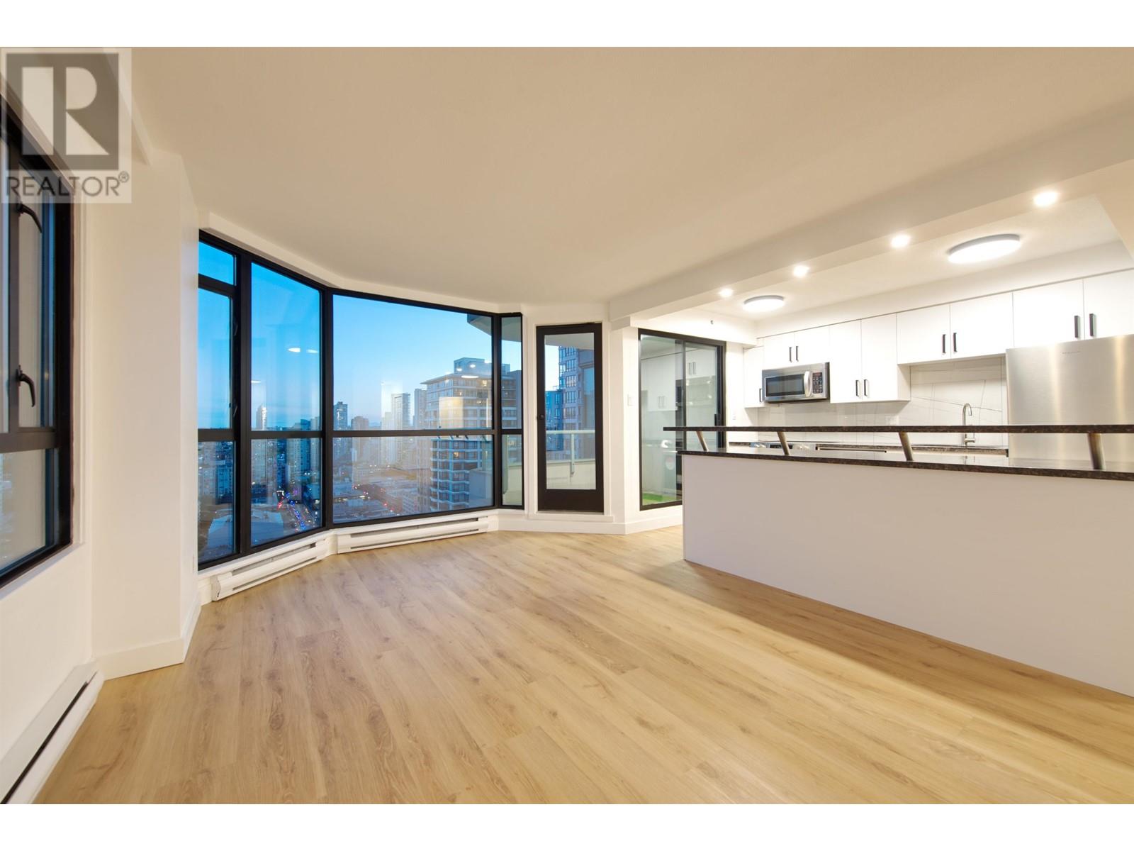 Listing Picture 15 of 33 : 2201 888 HAMILTON STREET, Vancouver / 溫哥華 - 魯藝地產 Yvonne Lu Group - MLS Medallion Club Member