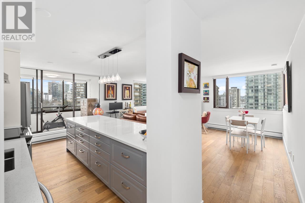 Listing Picture 15 of 27 : 1201 1725 PENDRELL STREET, Vancouver / 溫哥華 - 魯藝地產 Yvonne Lu Group - MLS Medallion Club Member