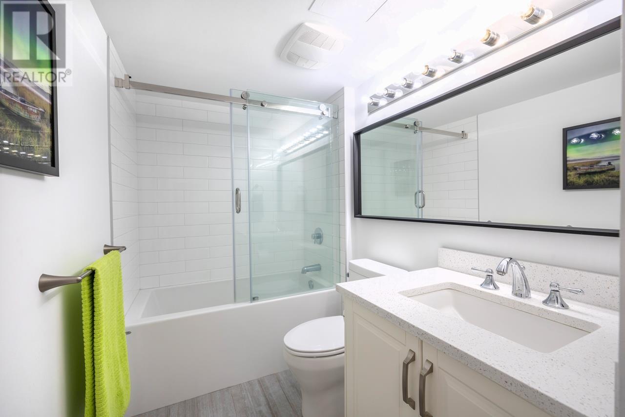 Listing Picture 22 of 27 : 1201 1725 PENDRELL STREET, Vancouver / 溫哥華 - 魯藝地產 Yvonne Lu Group - MLS Medallion Club Member