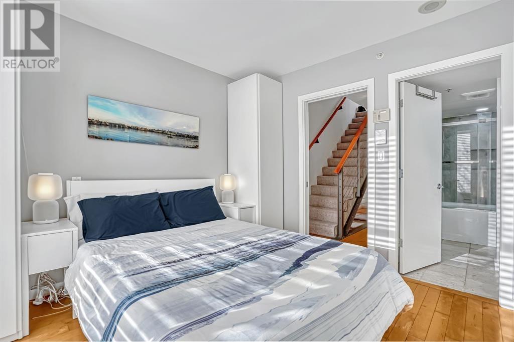 Listing Picture 15 of 24 : 987 BEATTY STREET, Vancouver / 溫哥華 - 魯藝地產 Yvonne Lu Group - MLS Medallion Club Member