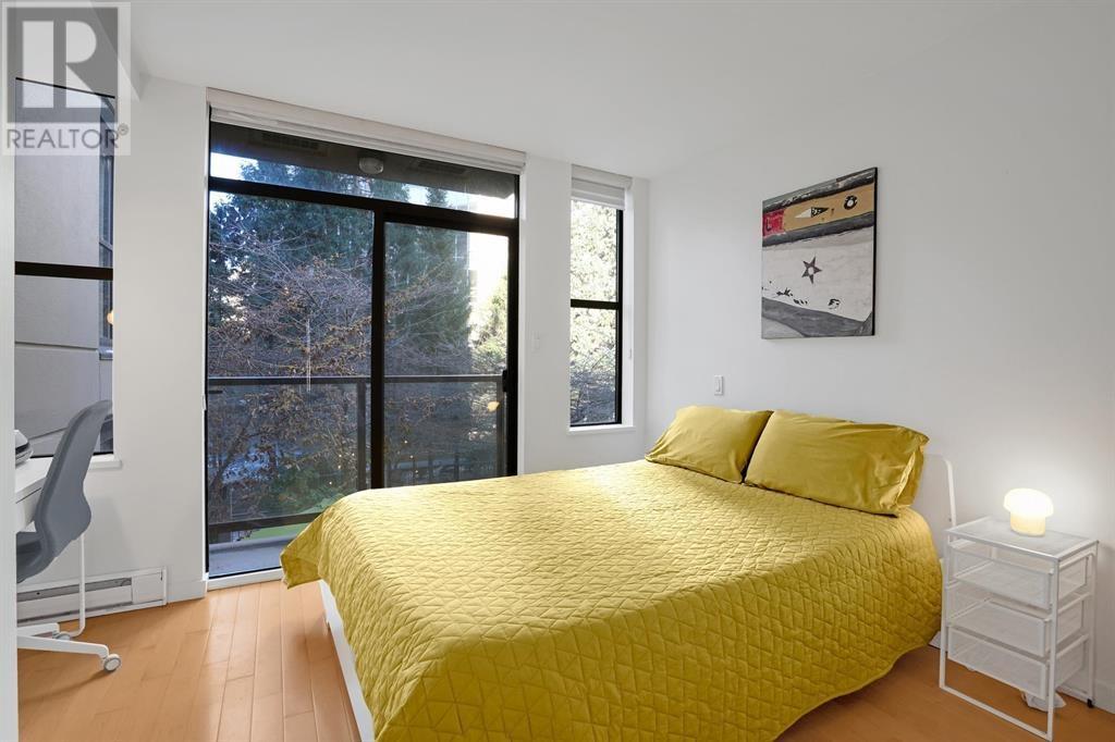 Listing Picture 19 of 24 : 987 BEATTY STREET, Vancouver / 溫哥華 - 魯藝地產 Yvonne Lu Group - MLS Medallion Club Member