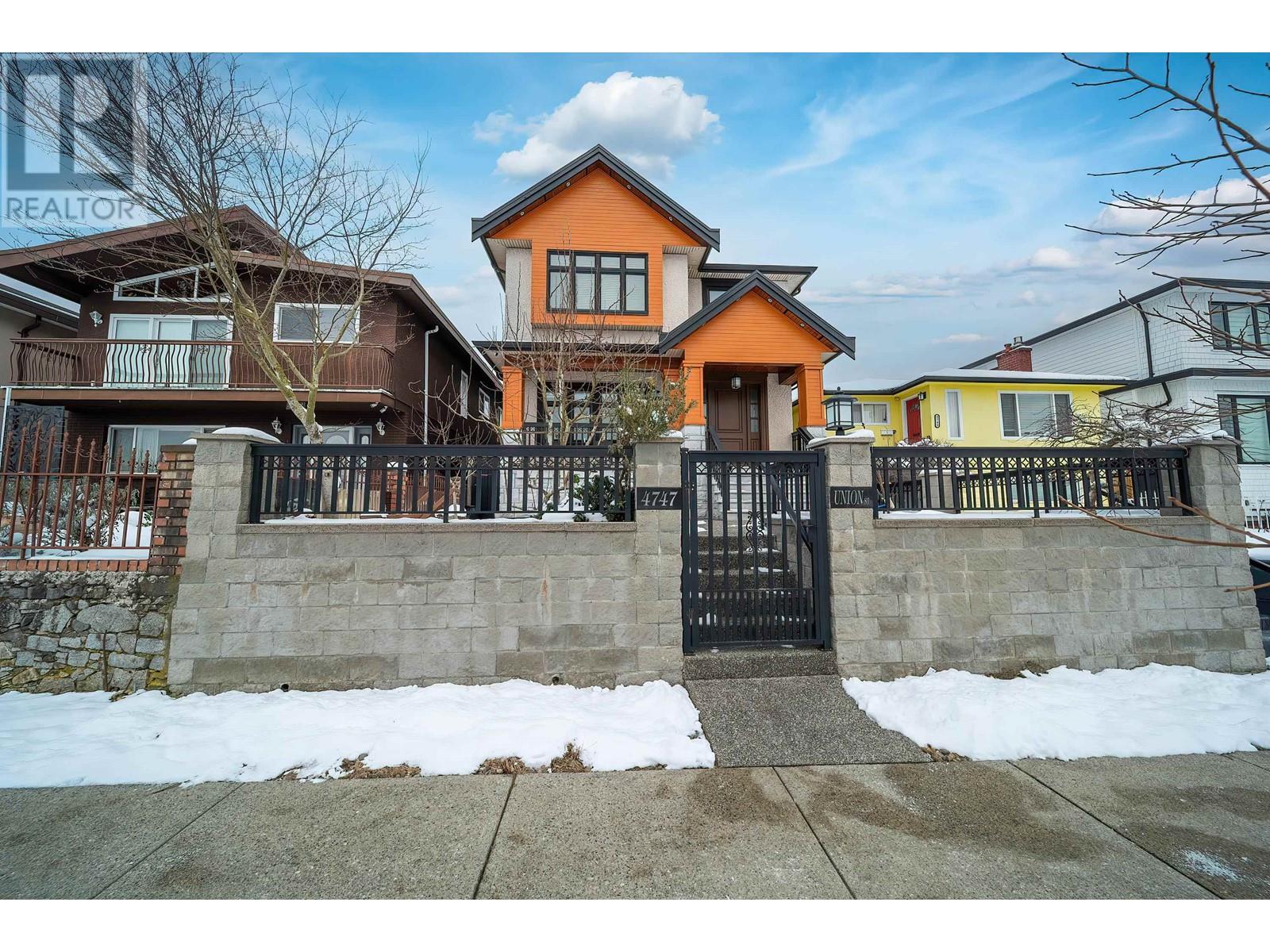 Listing Picture 4 of 39 : 4747 UNION STREET, Burnaby / 本拿比 - 魯藝地產 Yvonne Lu Group - MLS Medallion Club Member