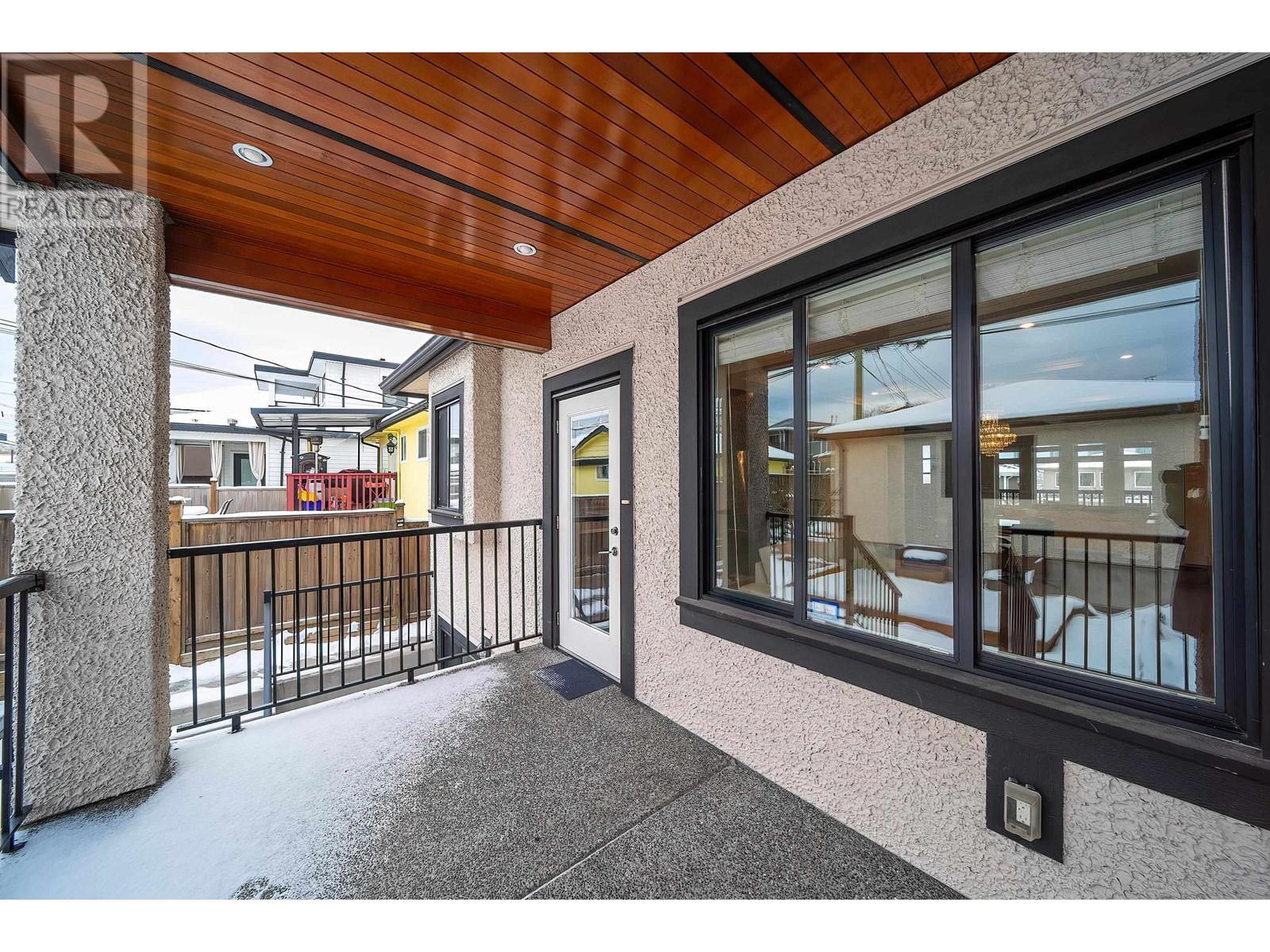 Listing Picture 36 of 39 : 4747 UNION STREET, Burnaby / 本拿比 - 魯藝地產 Yvonne Lu Group - MLS Medallion Club Member