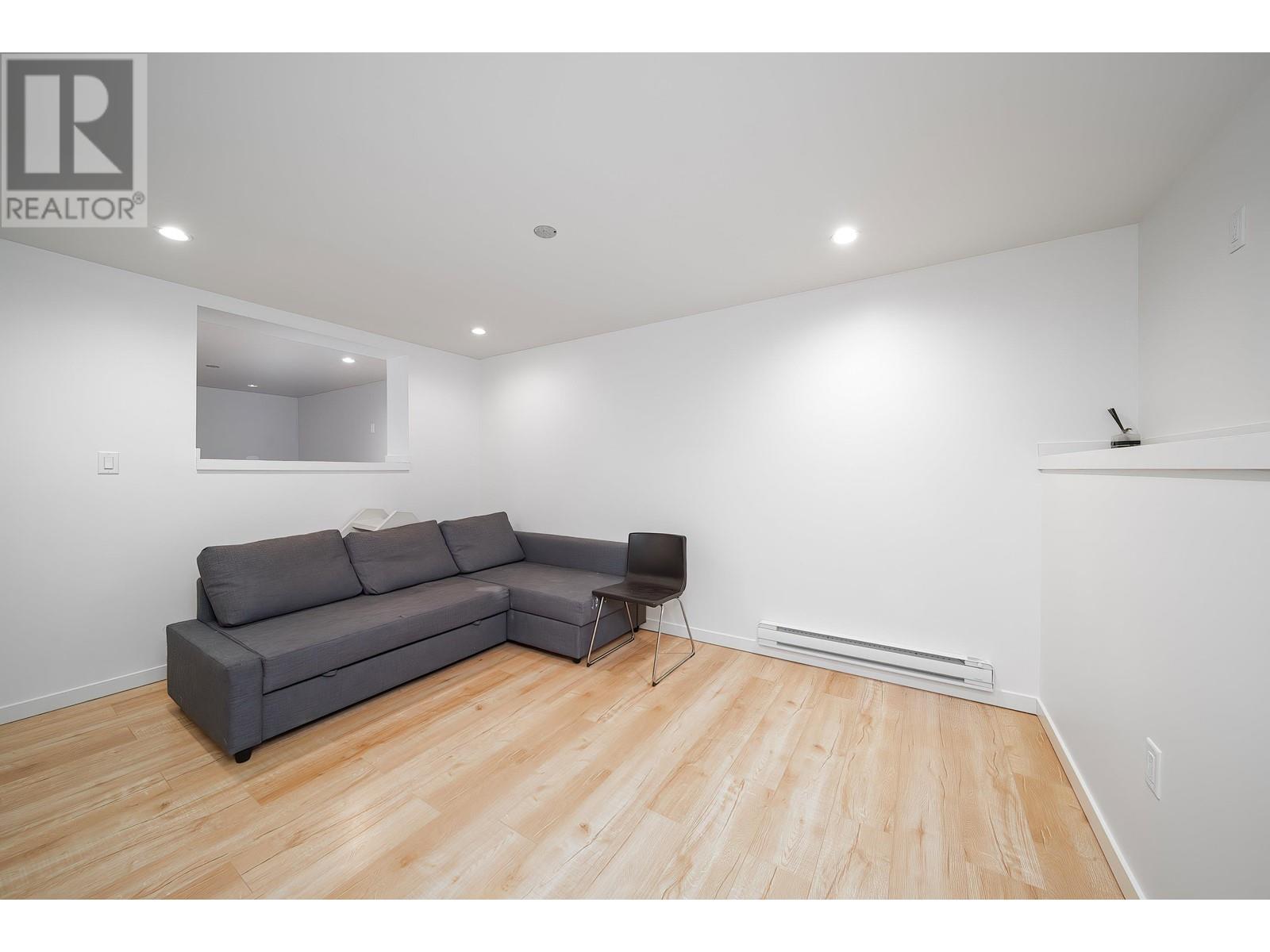 Listing Picture 25 of 39 : 4747 UNION STREET, Burnaby / 本拿比 - 魯藝地產 Yvonne Lu Group - MLS Medallion Club Member