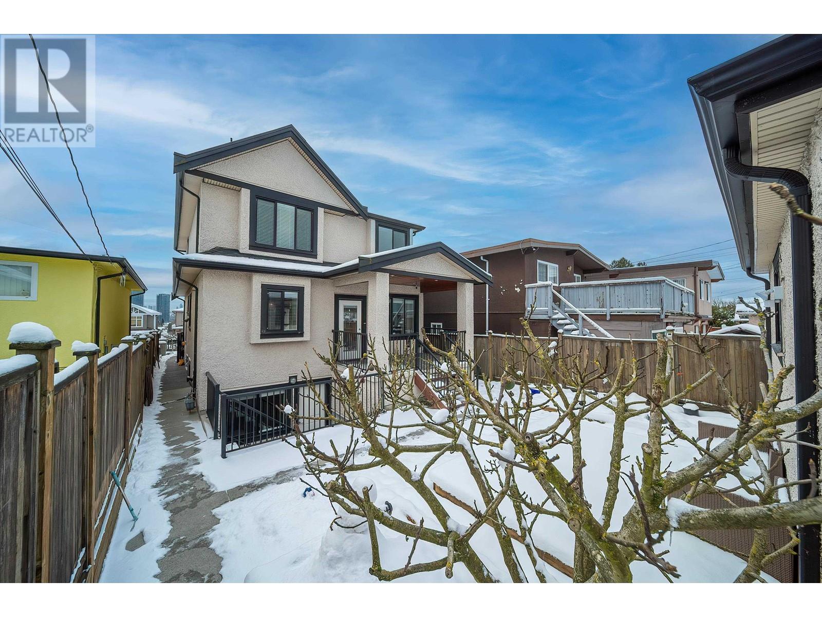 Listing Picture 32 of 39 : 4747 UNION STREET, Burnaby / 本拿比 - 魯藝地產 Yvonne Lu Group - MLS Medallion Club Member