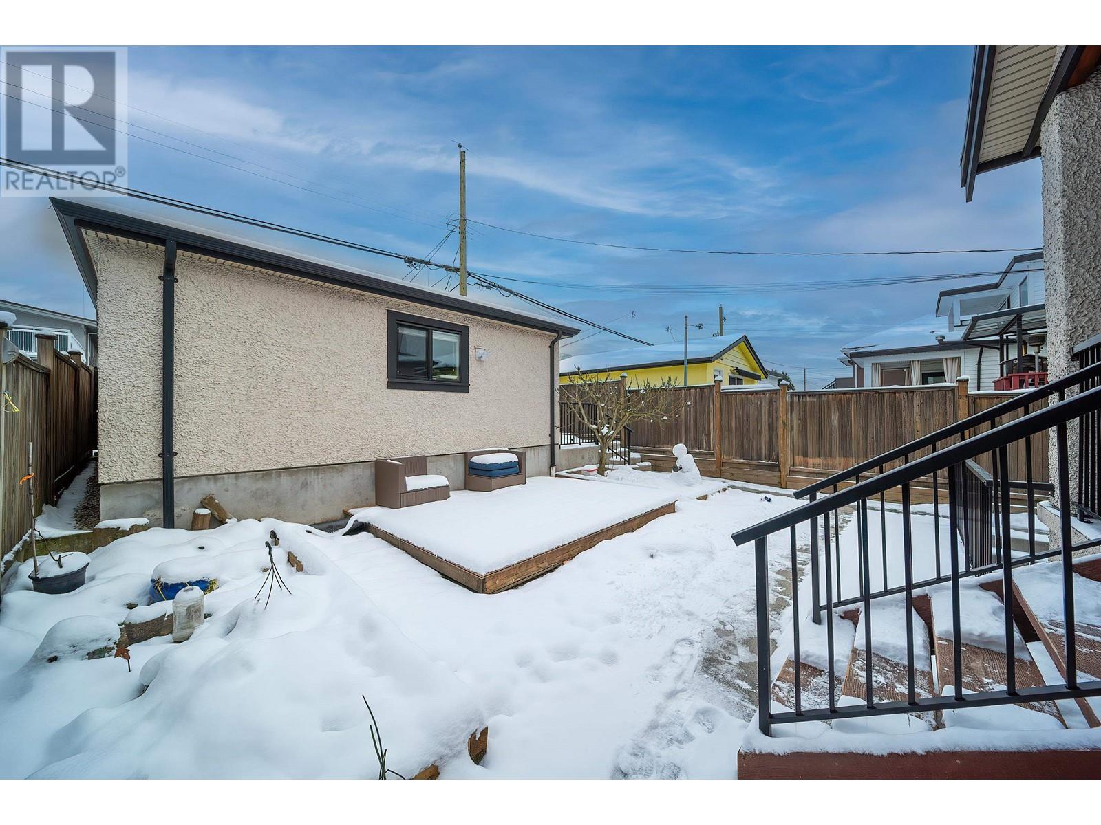 Listing Picture 35 of 39 : 4747 UNION STREET, Burnaby / 本拿比 - 魯藝地產 Yvonne Lu Group - MLS Medallion Club Member