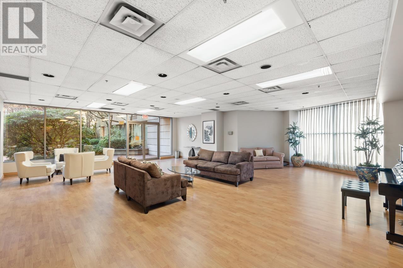 Listing Picture 30 of 40 : 1501 909 BURRARD STREET, Vancouver / 溫哥華 - 魯藝地產 Yvonne Lu Group - MLS Medallion Club Member