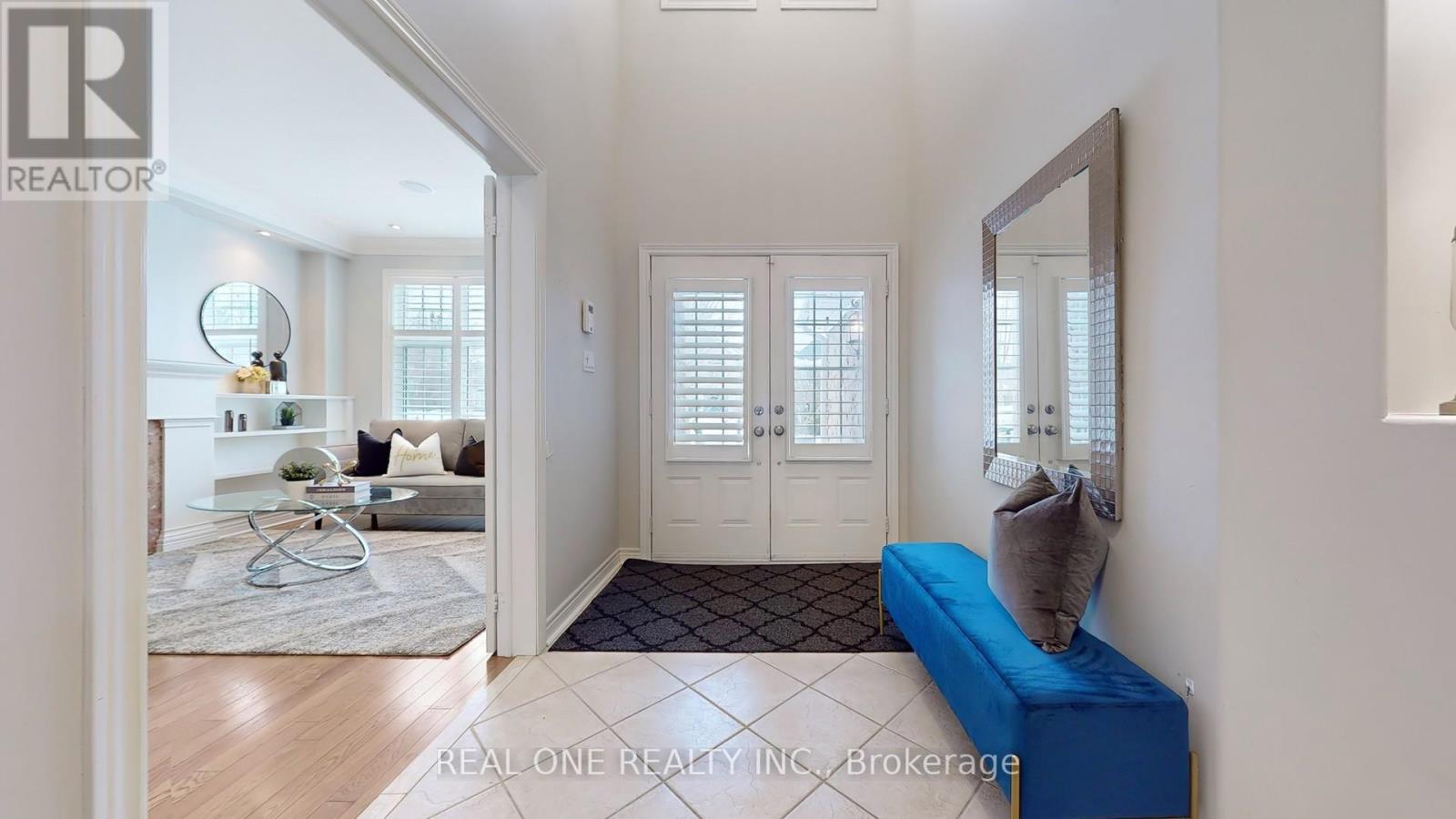 Property at 27 GLEAVE COURT image 2