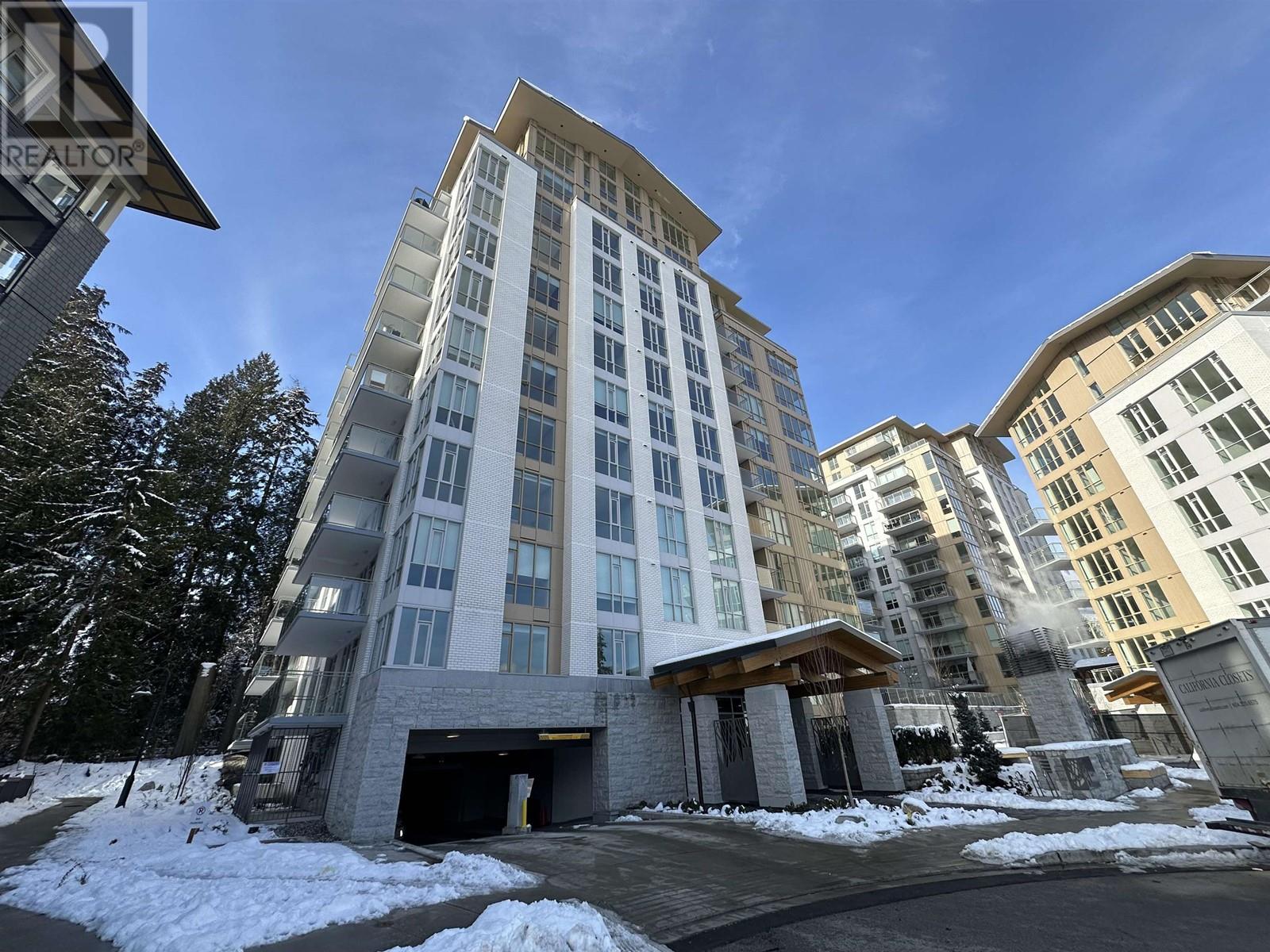 401 2325 Emery Court, North Vancouver, British Columbia  V7J 0E3 - Photo 1 - R2964845