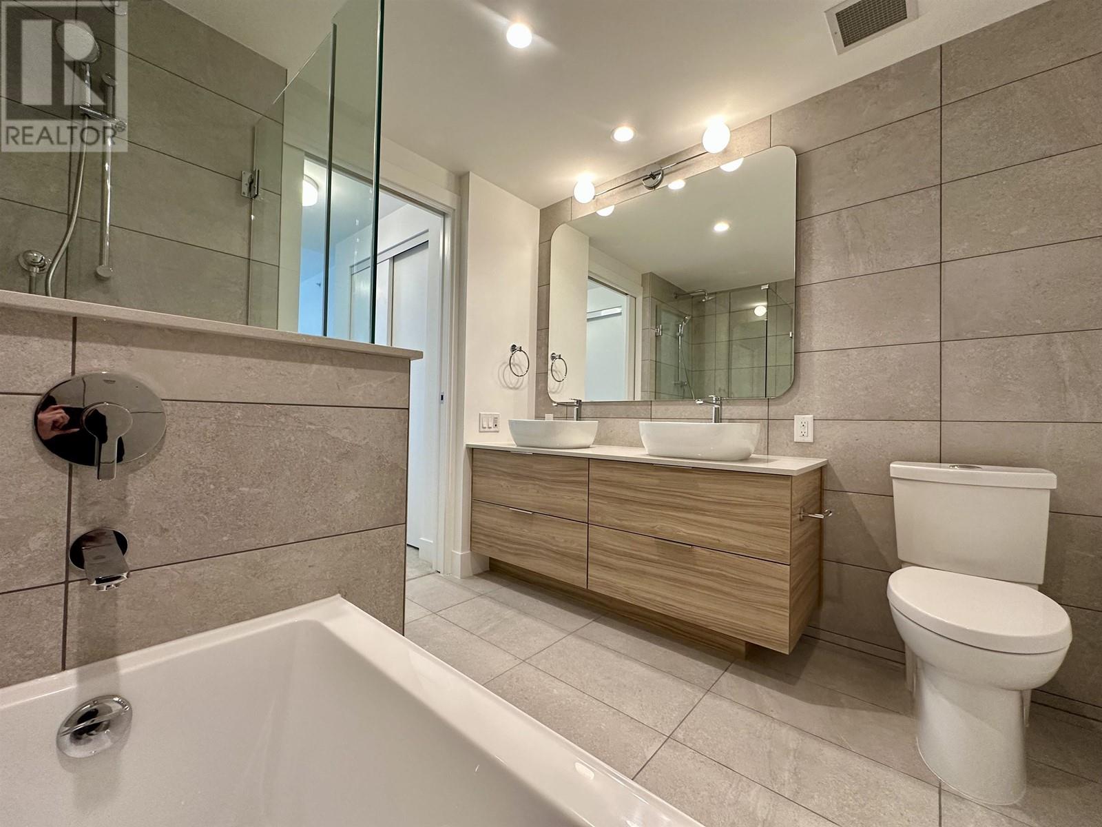 401 2325 Emery Court, North Vancouver, British Columbia  V7J 0E3 - Photo 16 - R2964845