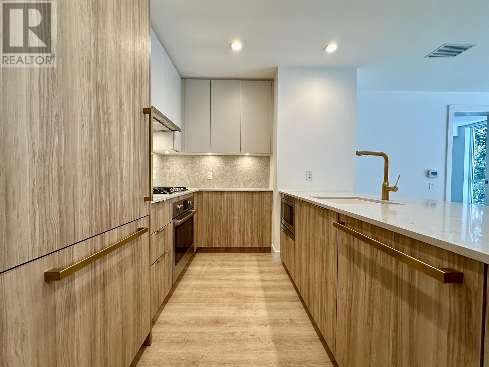 401 2325 Emery Court, North Vancouver, British Columbia  V7J 0E3 - Photo 6 - R2964845