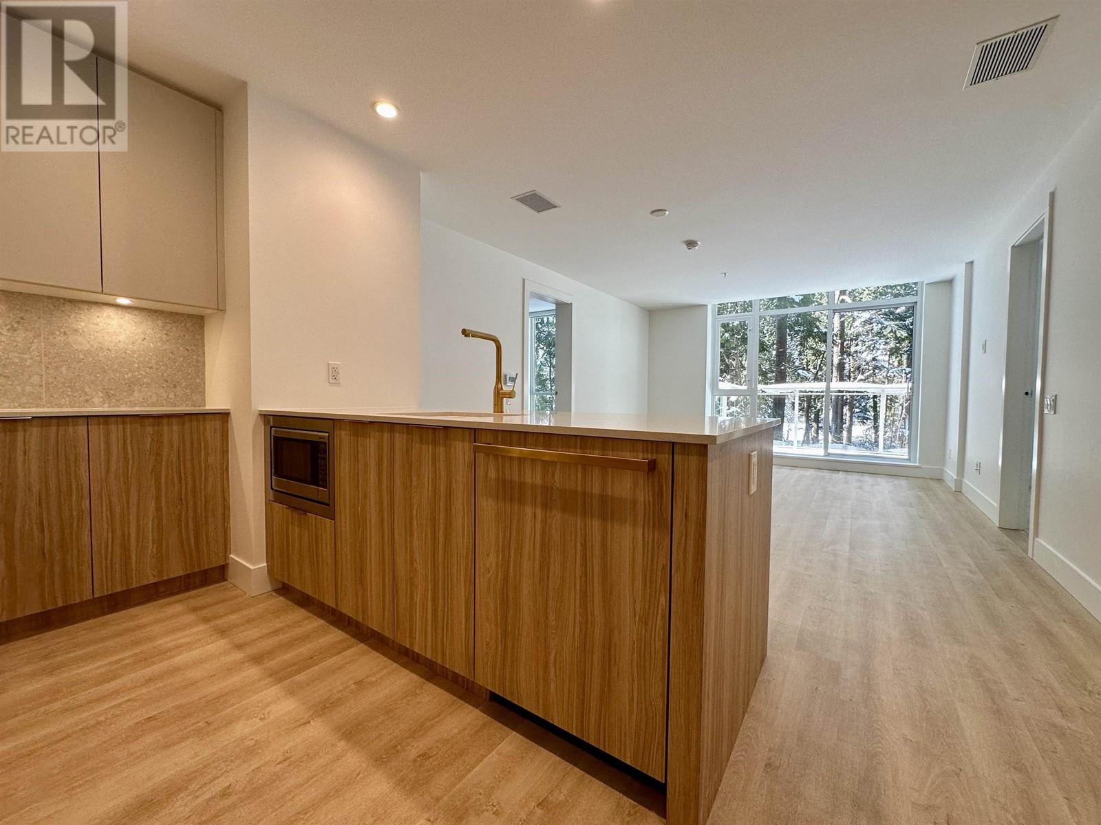 401 2325 Emery Court, North Vancouver, British Columbia  V7J 0E3 - Photo 7 - R2964845