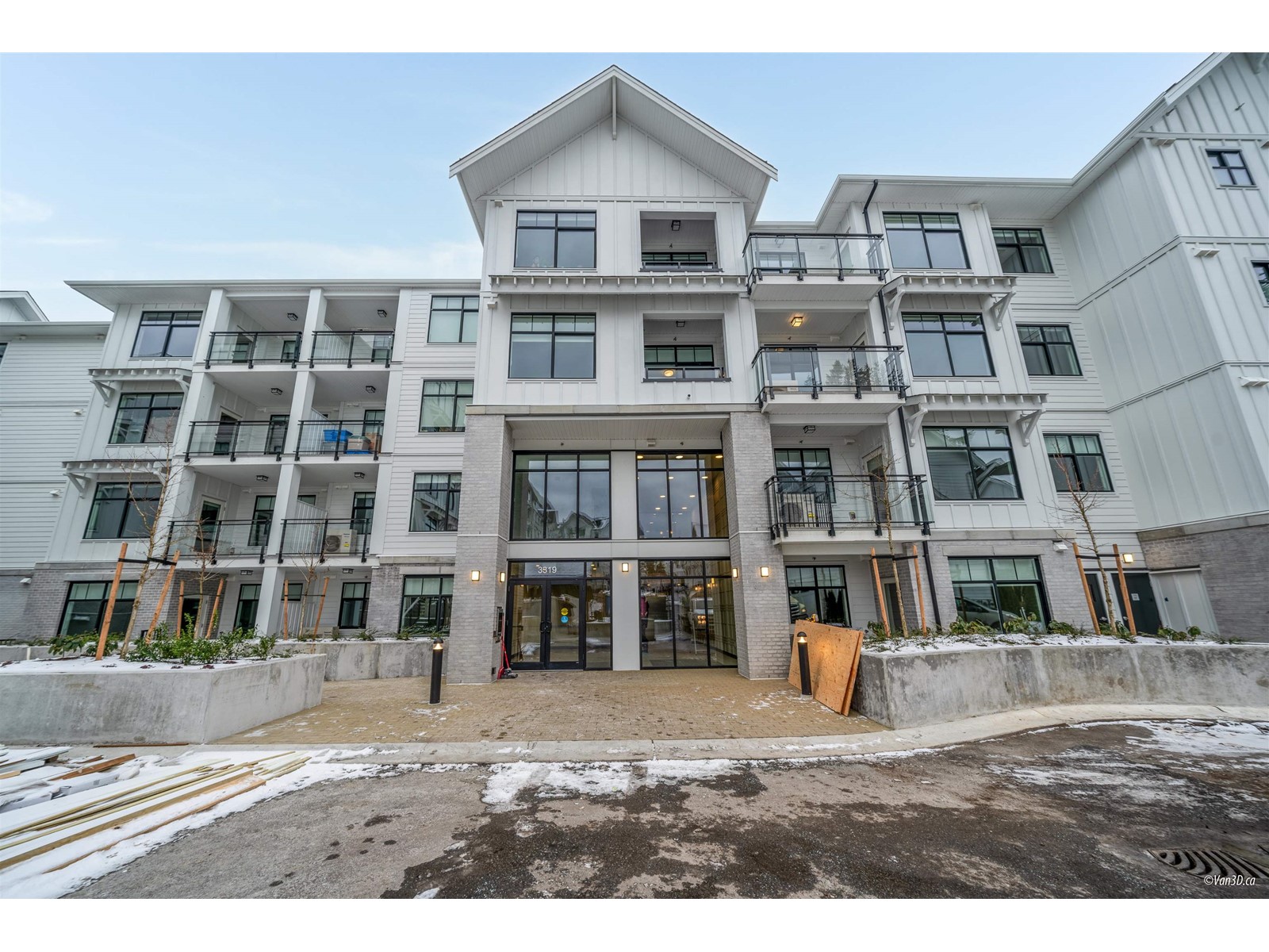 411 3319 148 Street, Surrey, British Columbia  V4P 0H5 - Photo 2 - R2964659