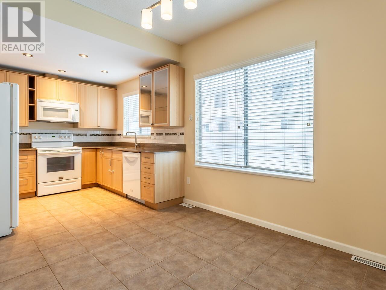 9 6700 Rumble Street, Burnaby, British Columbia  V5E 4H7 - Photo 10 - R2963942