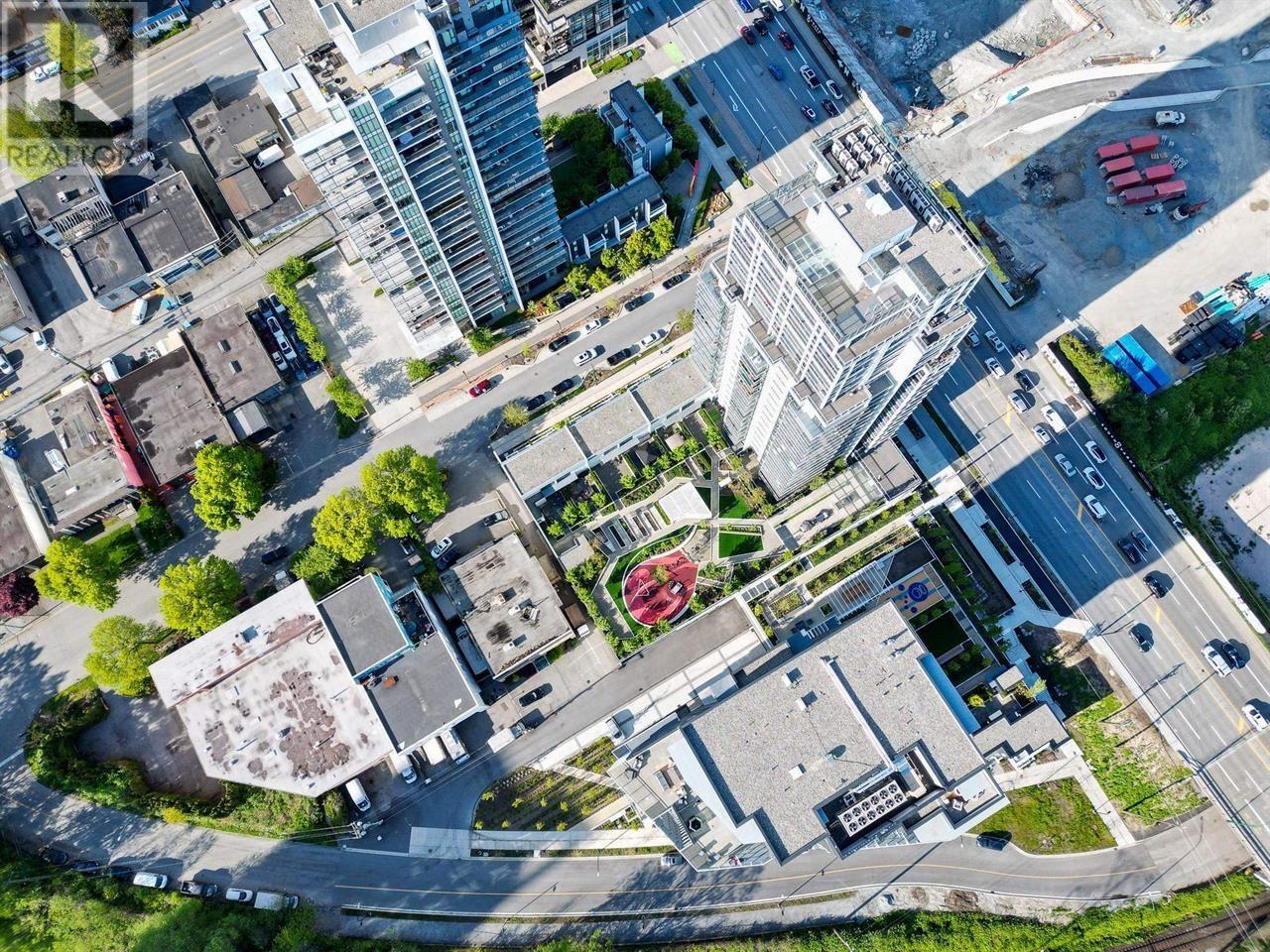 Listing Picture 2 of 35 : 1807 4433 ALASKA STREET, Burnaby / 本拿比 - 魯藝地產 Yvonne Lu Group - MLS Medallion Club Member