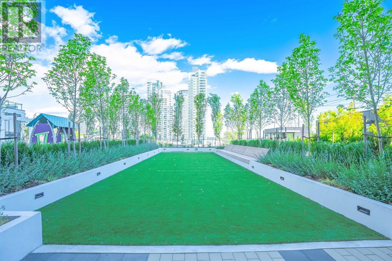 Listing Picture 31 of 35 : 1807 4433 ALASKA STREET, Burnaby / 本拿比 - 魯藝地產 Yvonne Lu Group - MLS Medallion Club Member