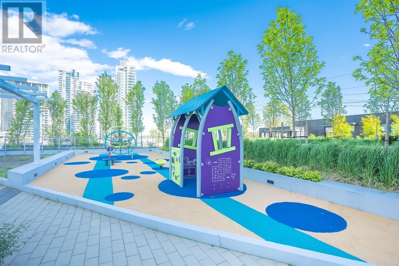 Listing Picture 32 of 35 : 1807 4433 ALASKA STREET, Burnaby / 本拿比 - 魯藝地產 Yvonne Lu Group - MLS Medallion Club Member