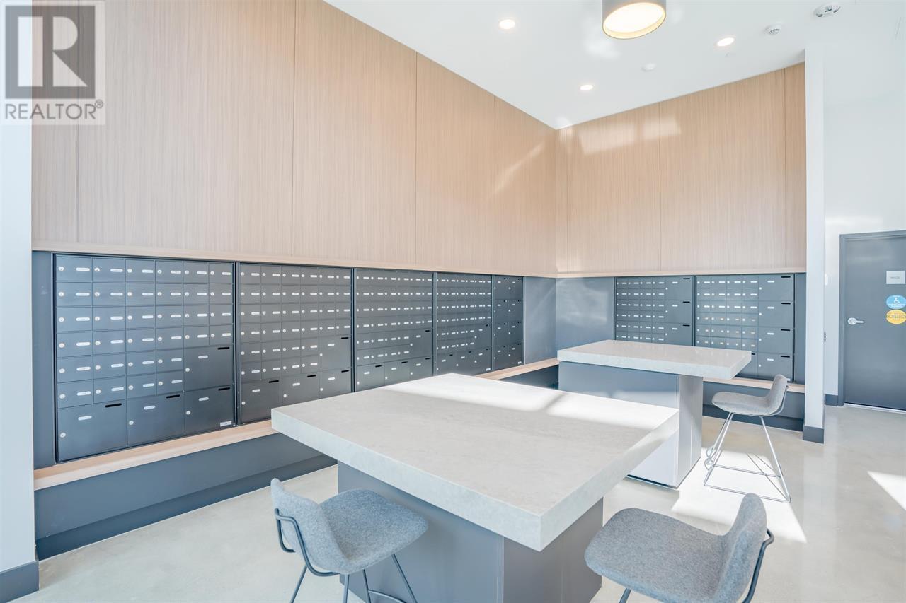 Listing Picture 8 of 35 : 1807 4433 ALASKA STREET, Burnaby / 本拿比 - 魯藝地產 Yvonne Lu Group - MLS Medallion Club Member