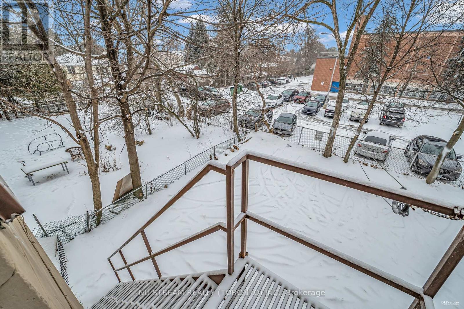 Upper 3 - 235 Senlac Road, Toronto, Ontario  M2R 1P6 - Photo 13 - C11963349