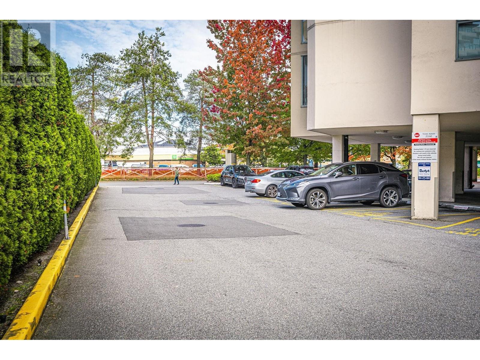 Listing Picture 24 of 29 : 804 8248 LANSDOWNE ROAD, Richmond / 烈治文 - 魯藝地產 Yvonne Lu Group - MLS Medallion Club Member