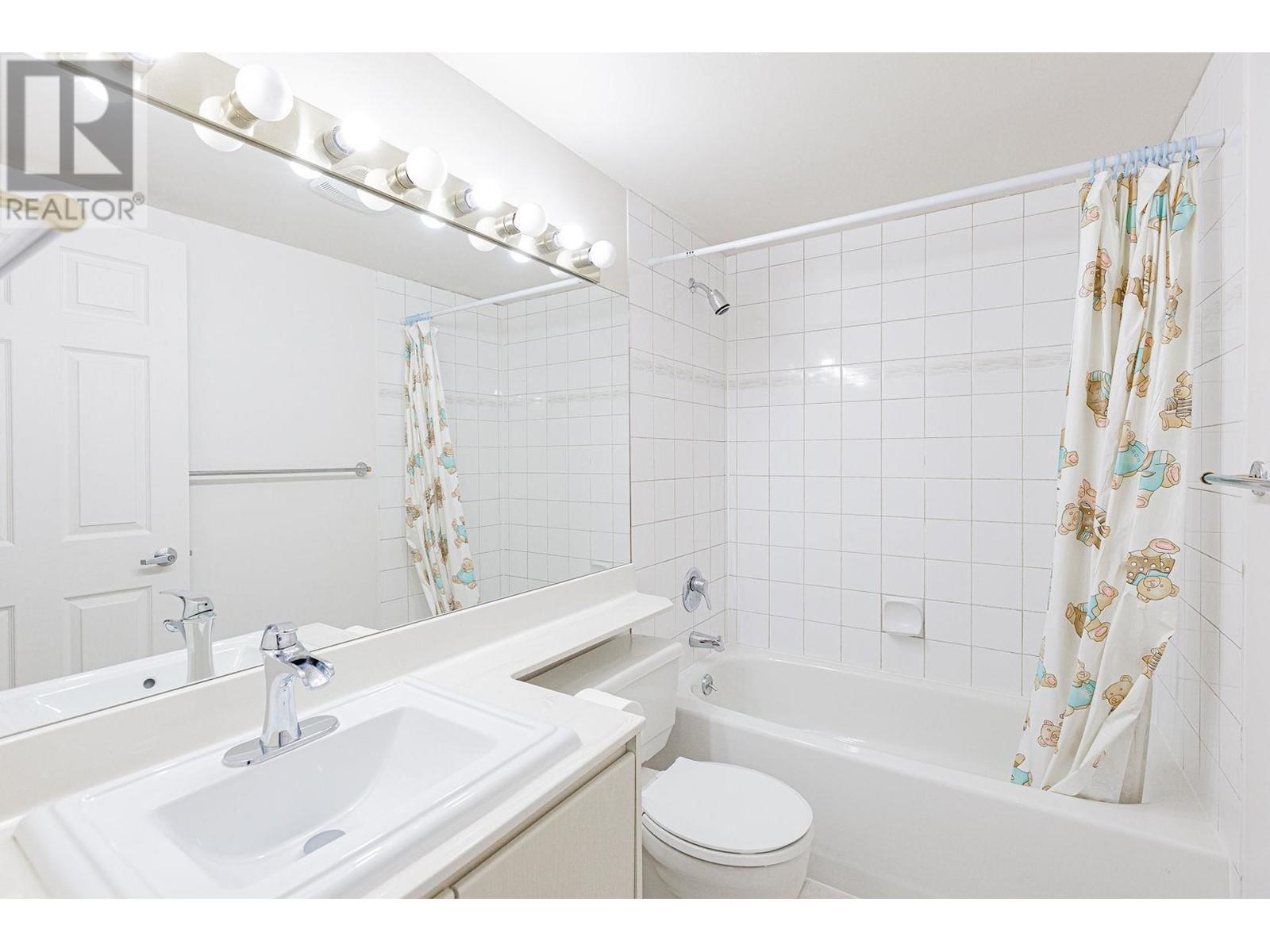 Listing Picture 8 of 29 : 804 8248 LANSDOWNE ROAD, Richmond / 烈治文 - 魯藝地產 Yvonne Lu Group - MLS Medallion Club Member