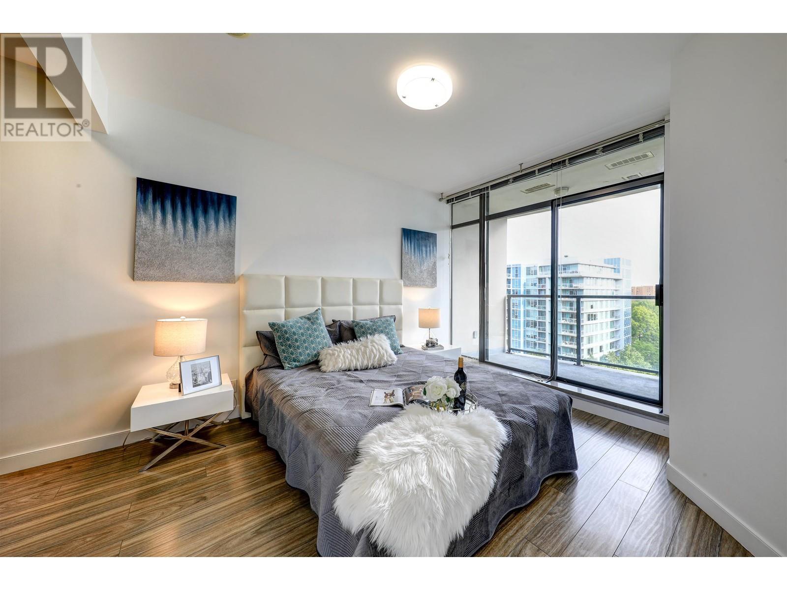 Listing Picture 10 of 16 : 1605 6888 ALDERBRIDGE WAY, Richmond / 烈治文 - 魯藝地產 Yvonne Lu Group - MLS Medallion Club Member