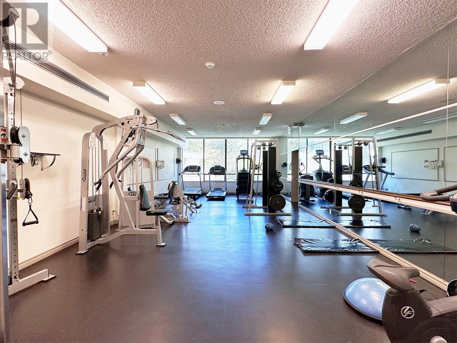Listing Picture 21 of 22 : 706 3980 CARRIGAN COURT, Burnaby / 本拿比 - 魯藝地產 Yvonne Lu Group - MLS Medallion Club Member