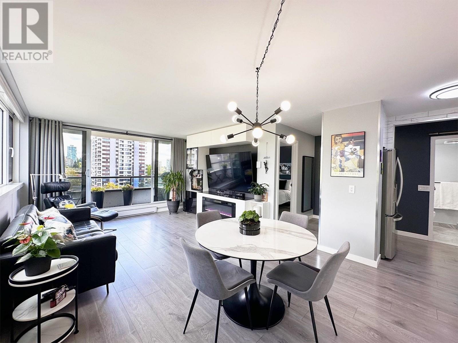 Listing Picture 9 of 22 : 706 3980 CARRIGAN COURT, Burnaby / 本拿比 - 魯藝地產 Yvonne Lu Group - MLS Medallion Club Member