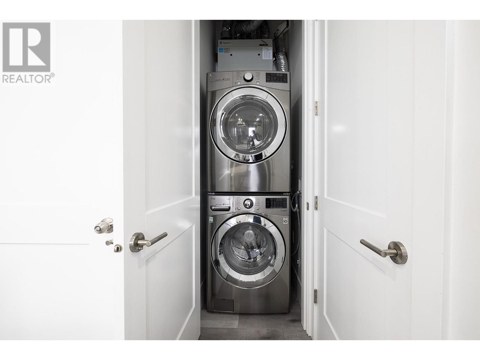 Listing Picture 11 of 18 : 620 E 54TH AVENUE, Vancouver / 溫哥華 - 魯藝地產 Yvonne Lu Group - MLS Medallion Club Member