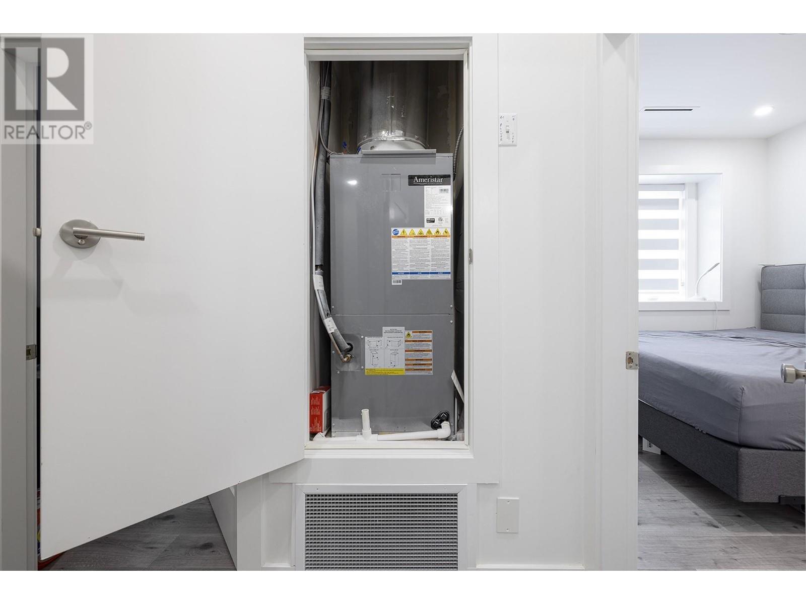 Listing Picture 16 of 18 : 620 E 54TH AVENUE, Vancouver / 溫哥華 - 魯藝地產 Yvonne Lu Group - MLS Medallion Club Member