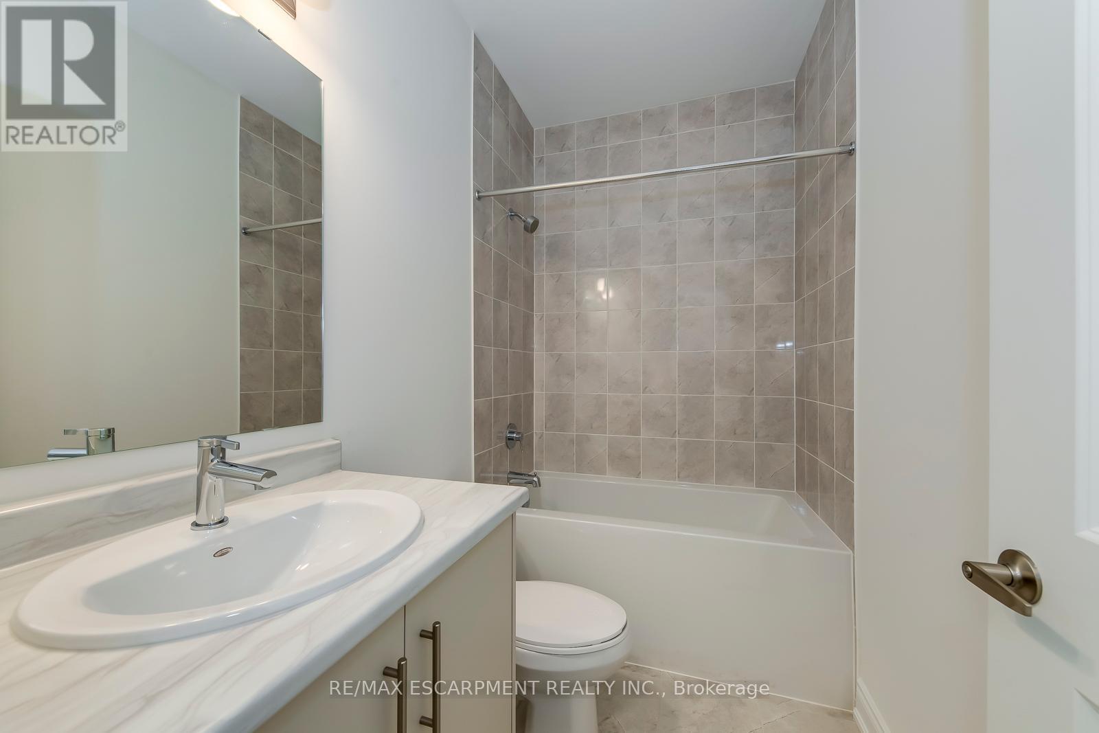 1225 Anthonia Trail, Oakville, Ontario  L6H 7Y8 - Photo 35 - W11963415