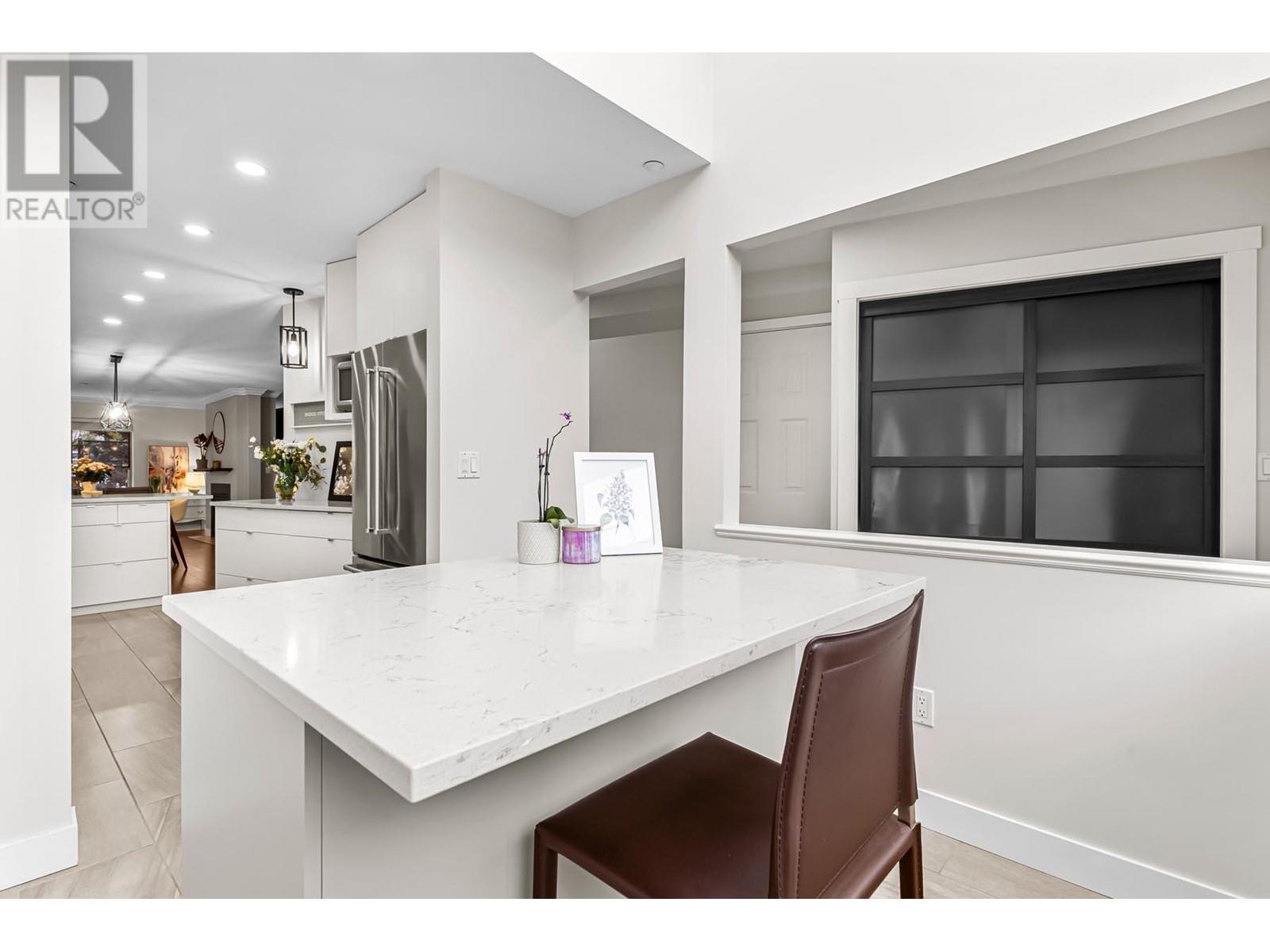 8 323 Governors Court, New Westminster, British Columbia  V3L 5S6 - Photo 5 - R2964854