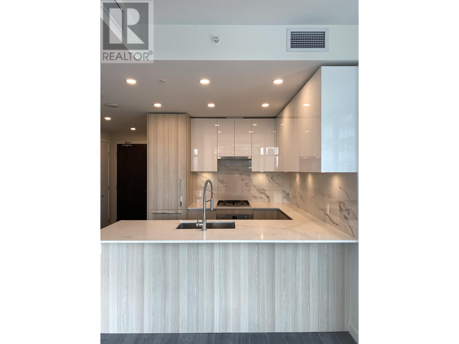 Listing Picture 7 of 23 : 1507 5333 GORING STREET, Burnaby / 本拿比 - 魯藝地產 Yvonne Lu Group - MLS Medallion Club Member