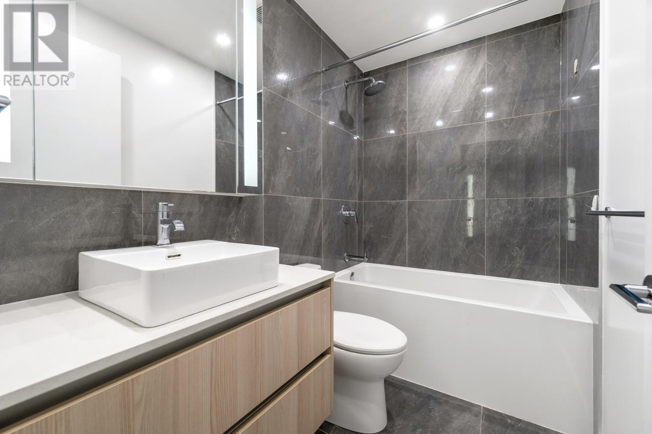 Listing Picture 19 of 31 : 1807 5333 GORING STREET, Burnaby / 本拿比 - 魯藝地產 Yvonne Lu Group - MLS Medallion Club Member