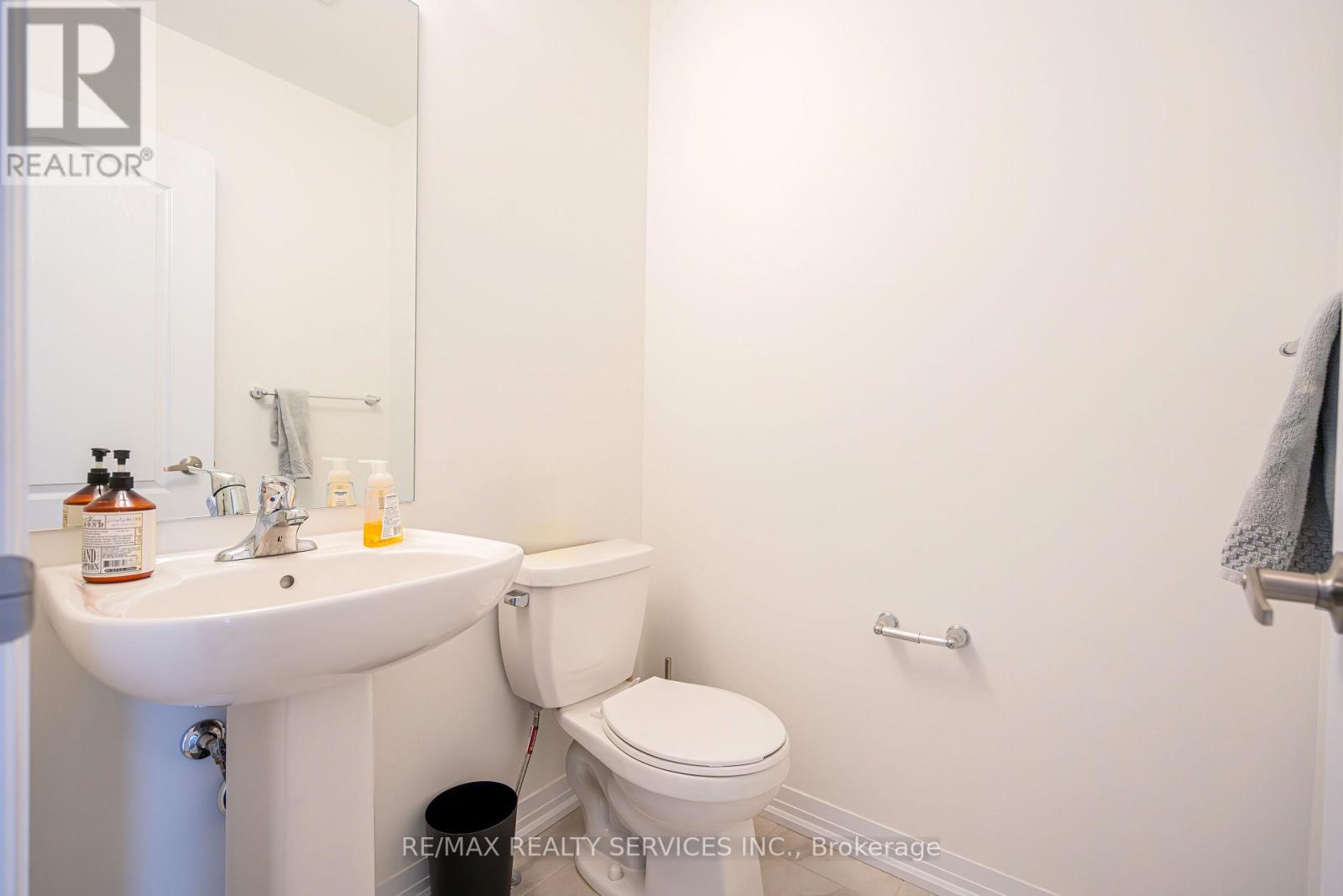Property at 119 BRIGHTON LANE image 5