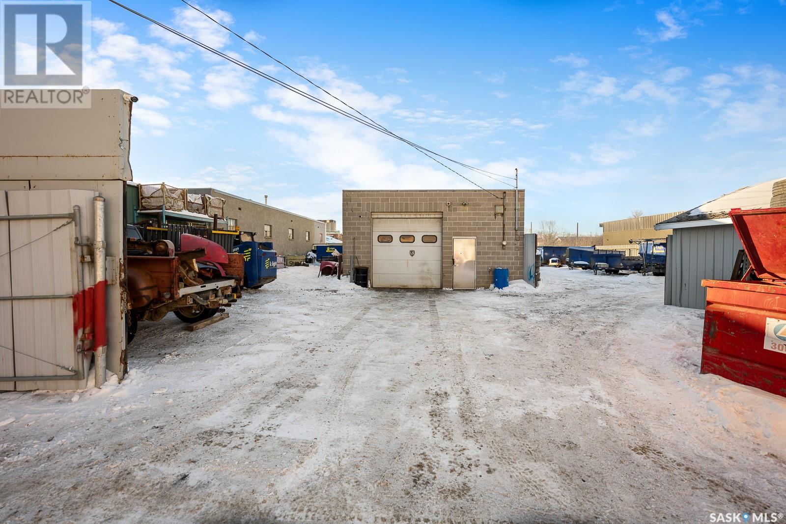1651 St John Street, Regina, Saskatchewan  S4P 1R6 - Photo 5 - SK995385