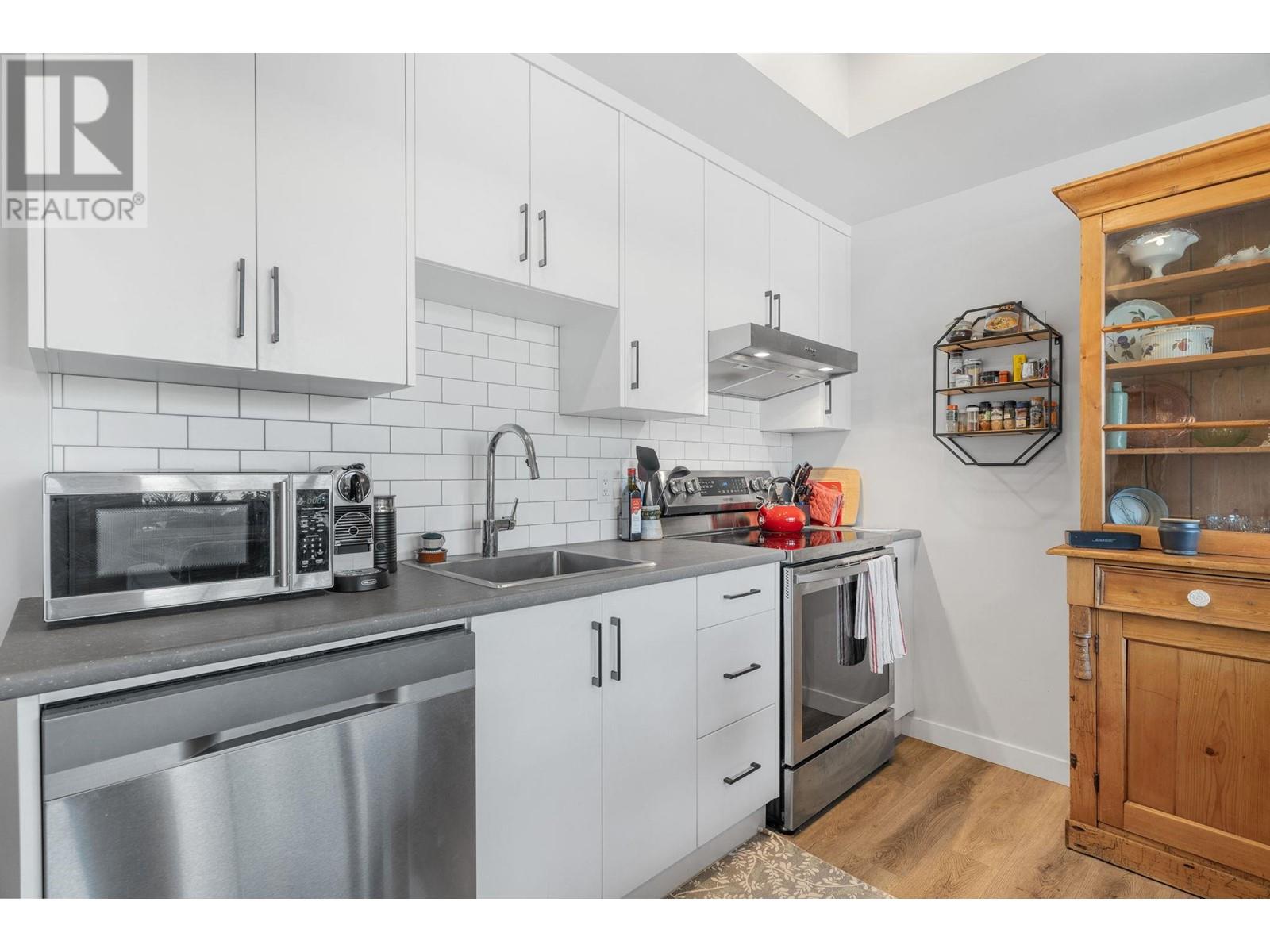 Property at 1215 St. Paul Street Unit# 204 image 5