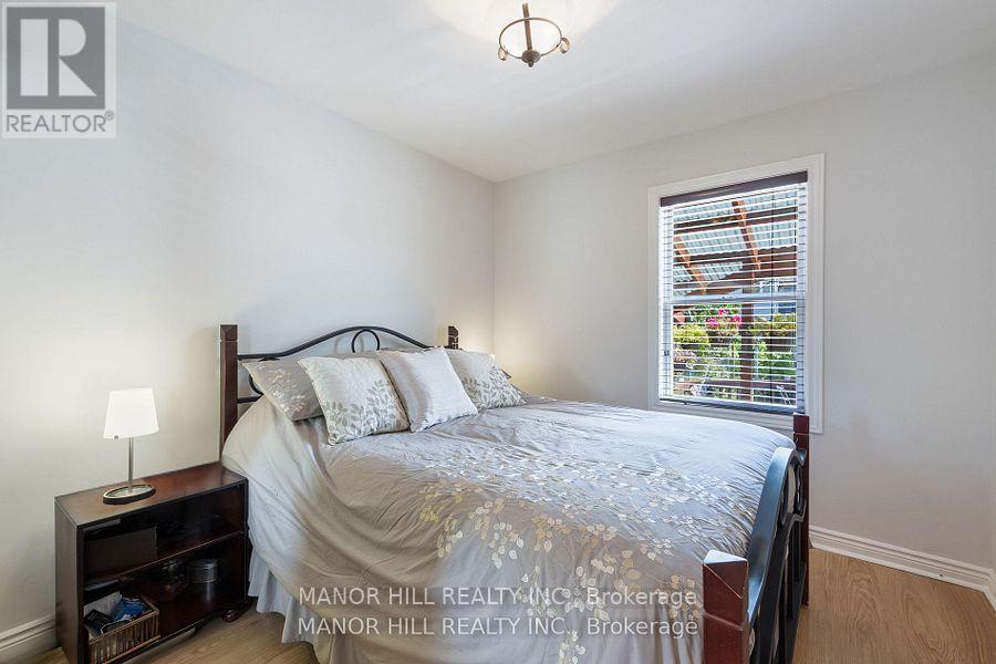 31 Chartwell Road, Toronto, Ontario  M8Z 4E9 - Photo 17 - W11963567