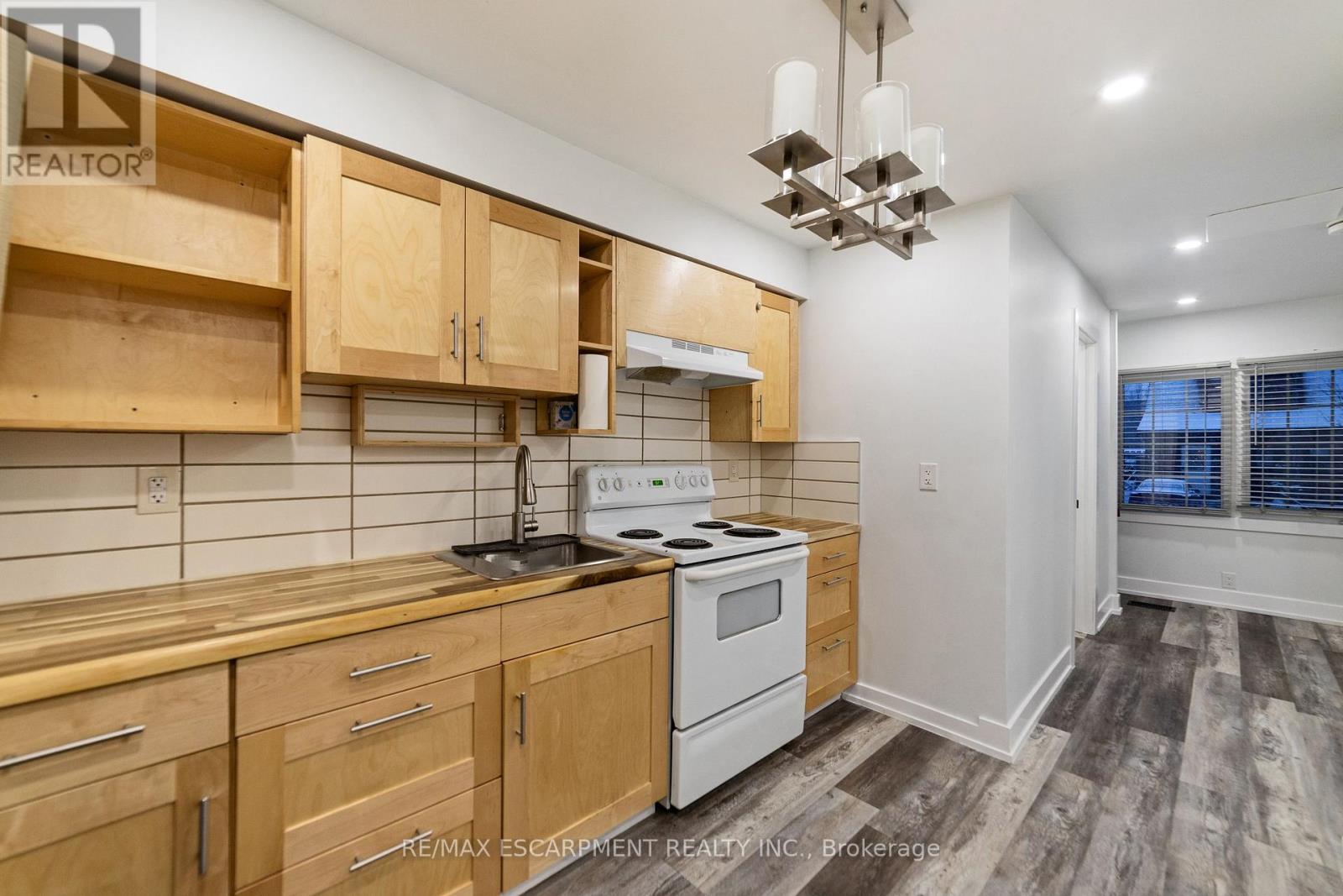 173 Harmony Avenue, Hamilton (Homeside), Ontario  L8H 4Y6 - Photo 10 - X11963568