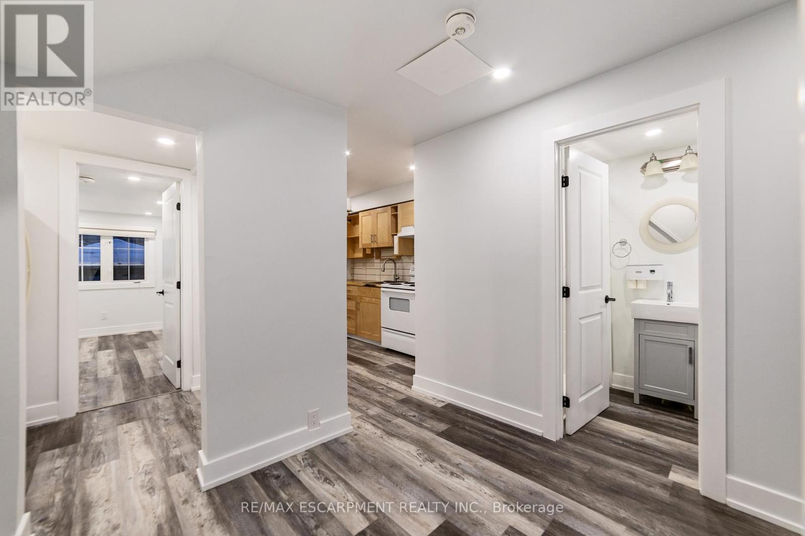 173 Harmony Avenue, Hamilton (Homeside), Ontario  L8H 4Y6 - Photo 6 - X11963568