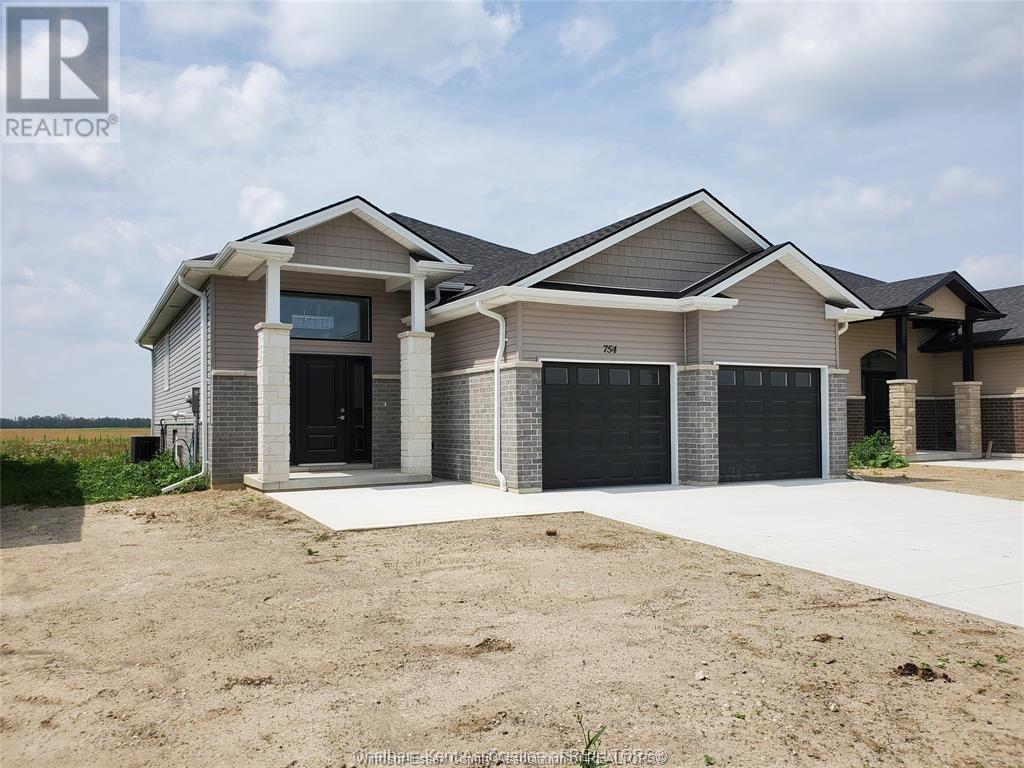 770 KEIL DRIVE South, Chatham, Ontario