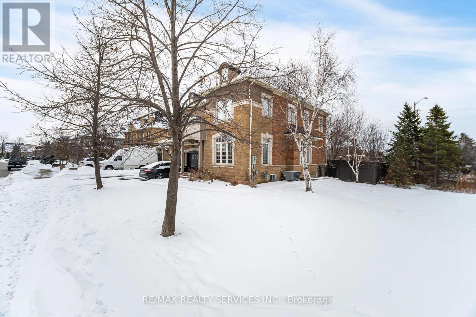 Property at 64 LOUVAIN DRIVE image 3