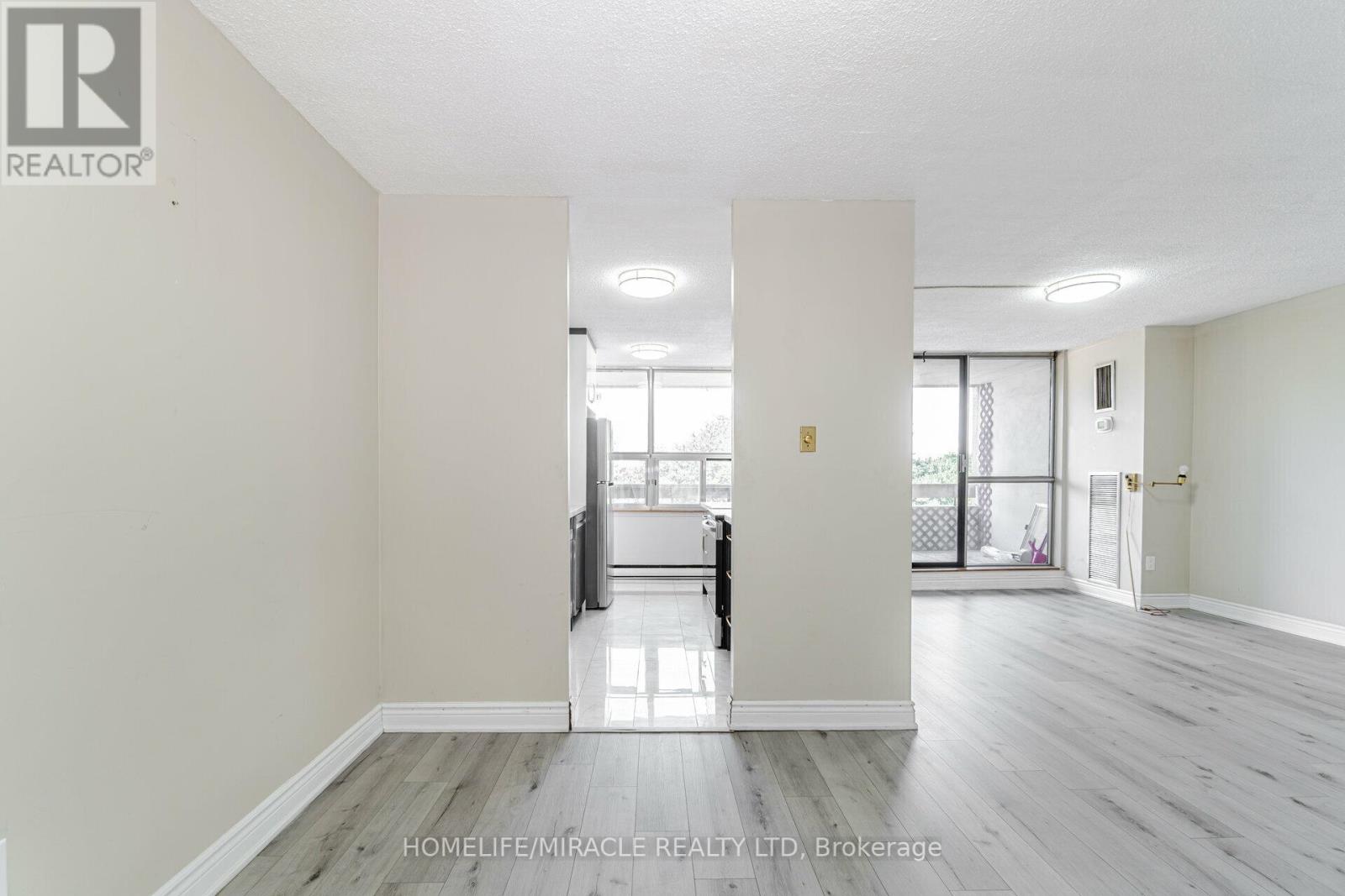 410 - 25 Kensington Road, Brampton (Queen Street Corridor), Ontario  L6T 3W8 - Photo 12 - W11963664