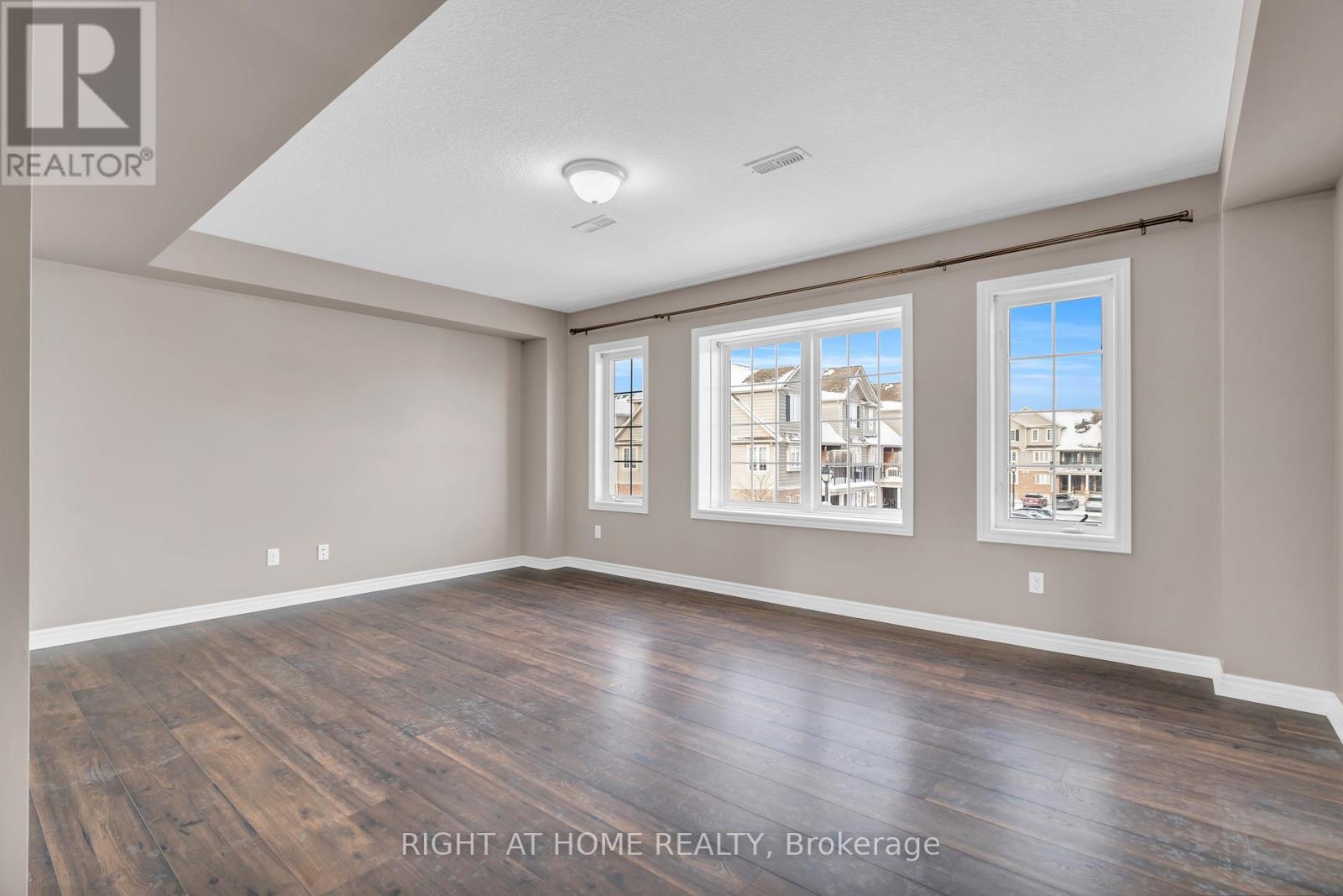 Property at B - 630 WOODLAWN ROAD E image 5